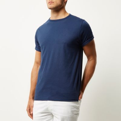 Blue crew neck t-shirt